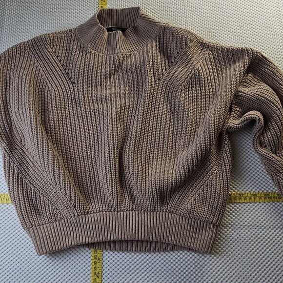 Women's M Sweater Cropped Long Sleeved Brown Cable Knit Forever 21 - Picture 4 of 10